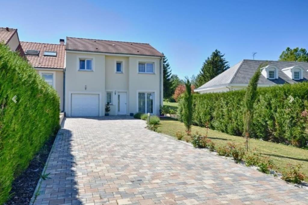 Maison 120 M² A Vigy エクステリア 写真