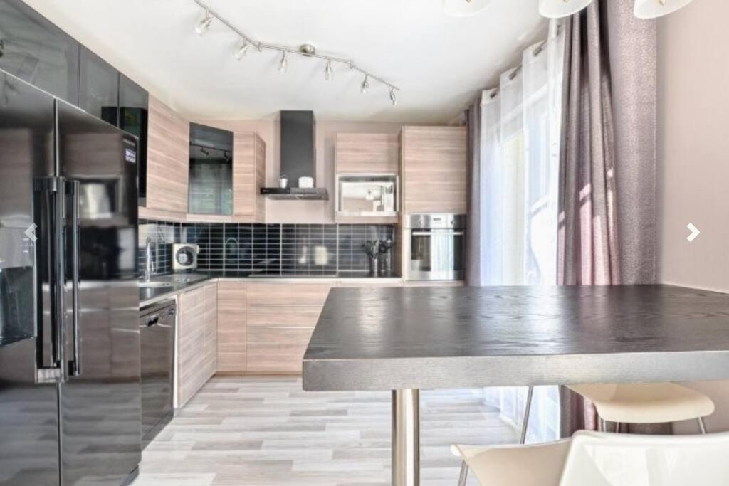 Maison 120 M² A Vigy エクステリア 写真